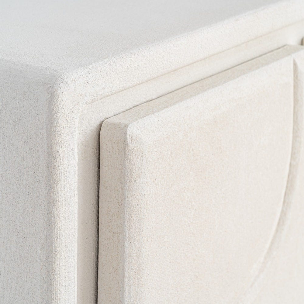 Buffet Cima 3 portes blanc à reliefs graphiques - vue 11 | Square Paris