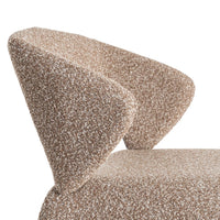 Chaise Chisa en tissu bouclette, dossier enveloppant - vue 8 | Square Paris
